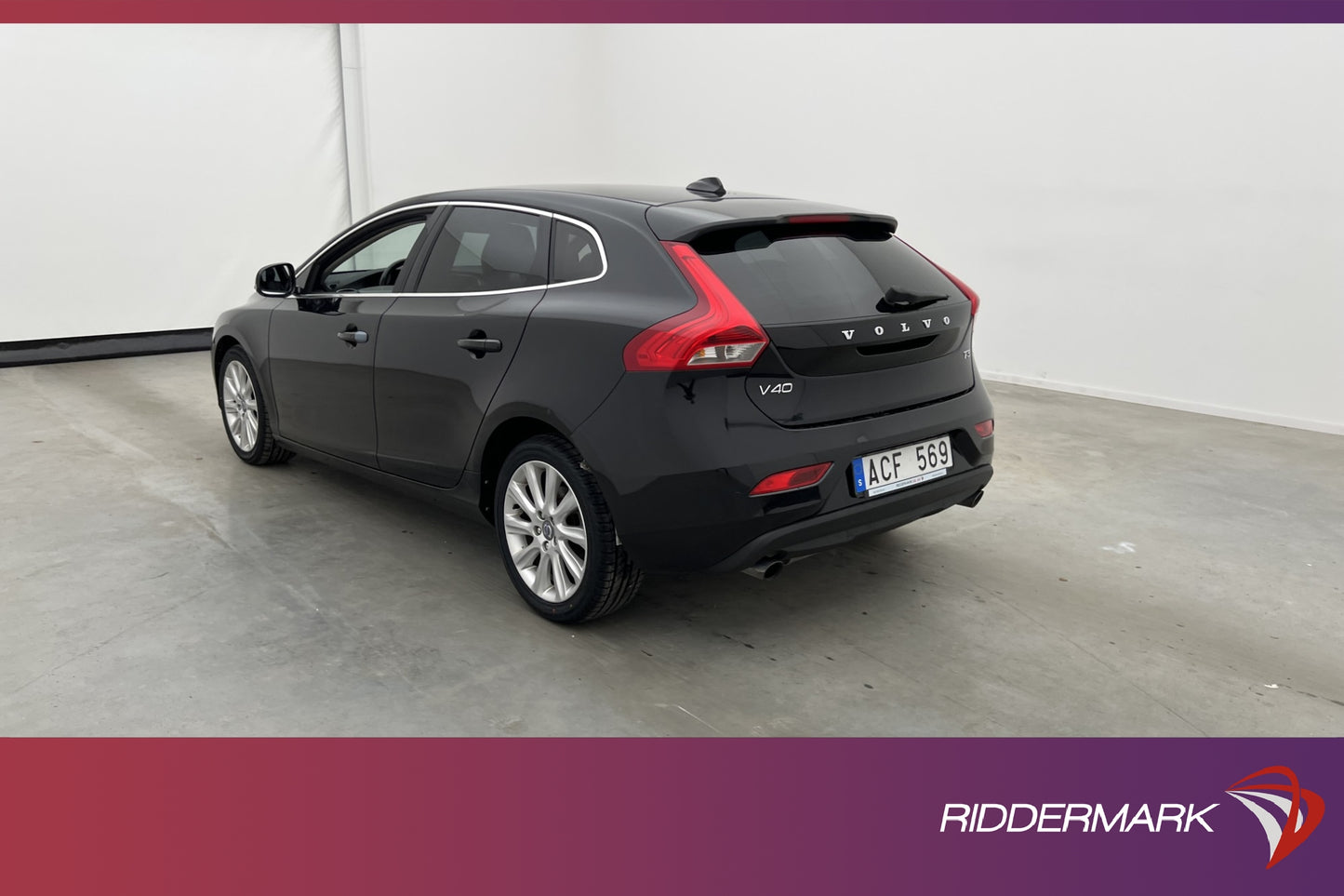 Volvo V40 T3 150hk Summum VOC Värmare Sensorer Skinn Välserv