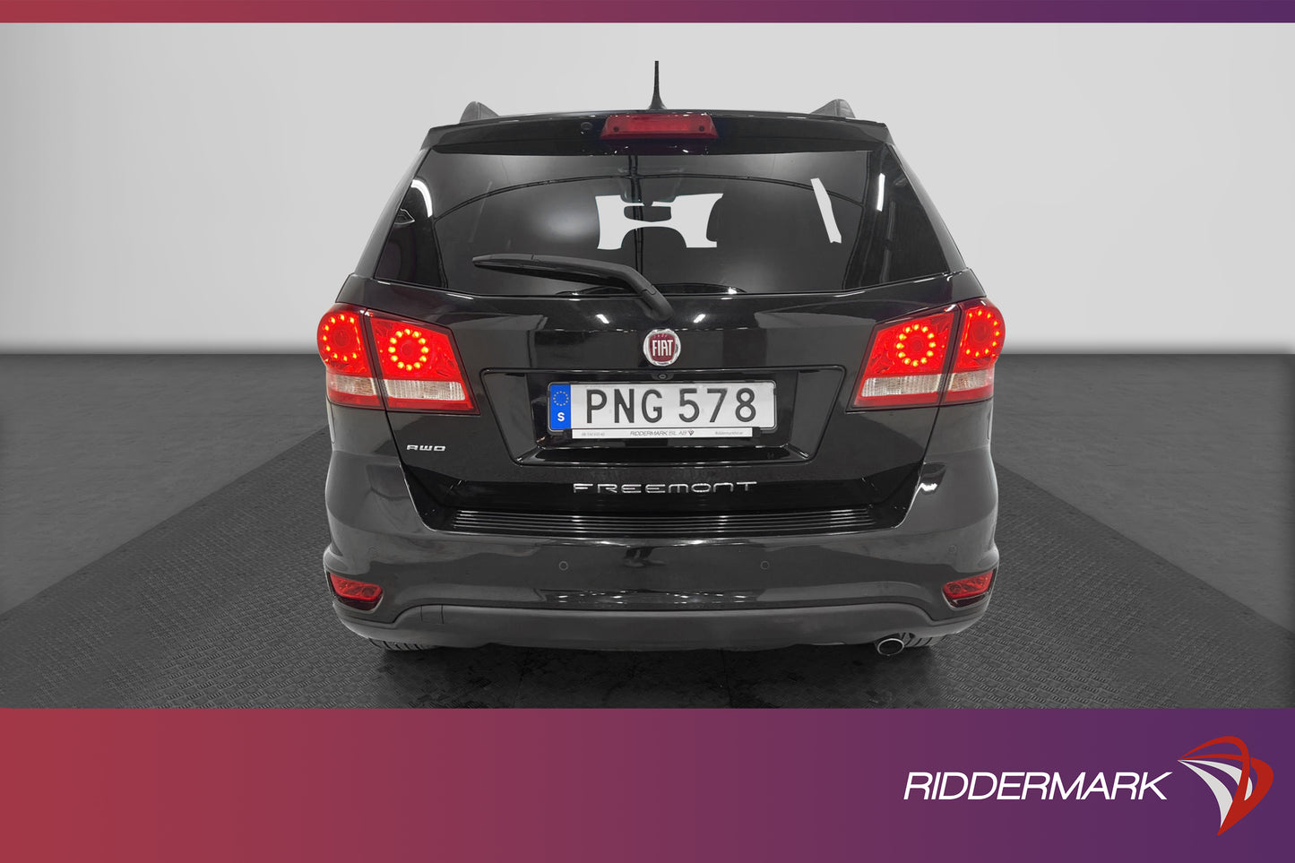 Fiat Freemont 2.0 AWD 170 hk Black Code 7-sits Kamera Navi