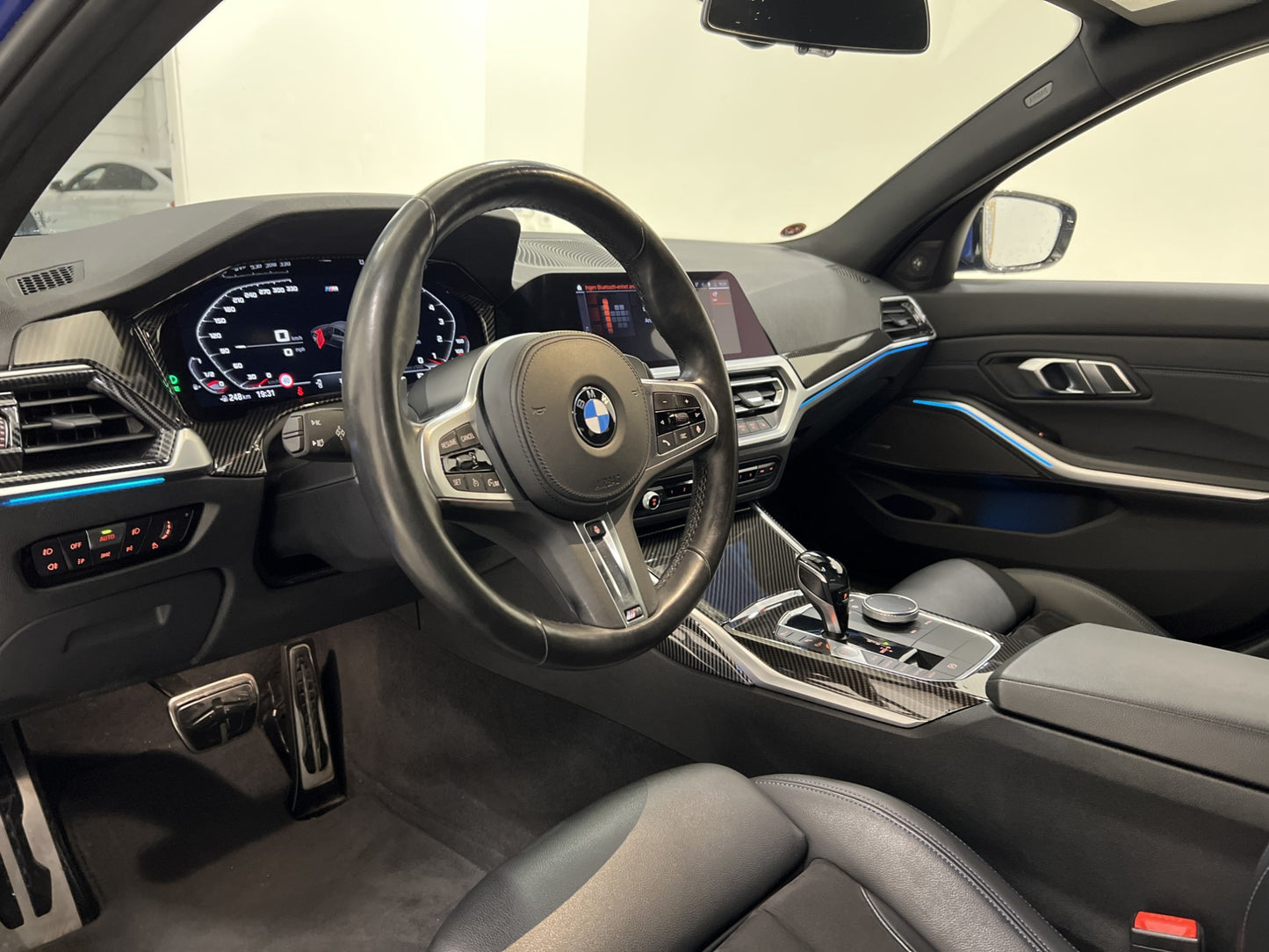 BMW 320i Sedan 184hk M sport Cockpit H/K Navi