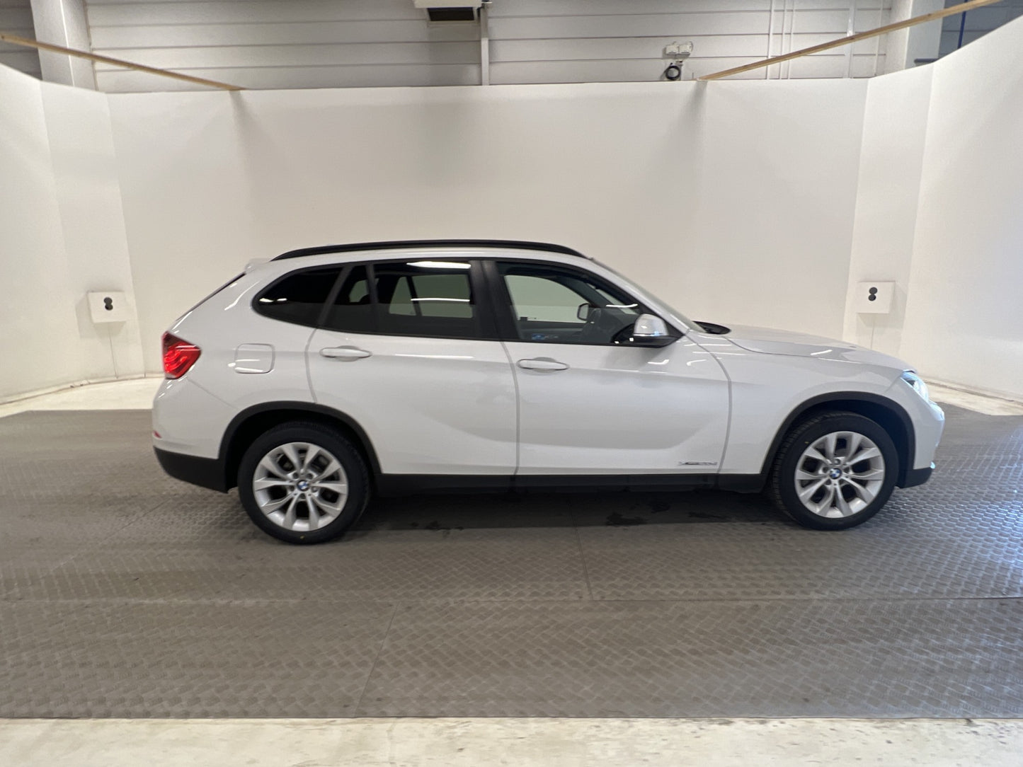 BMW X1 xDrive20d 184hk HiFi Värm Navi Rattvärme PDC Välserv