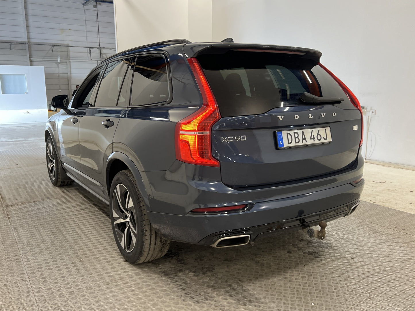 Volvo XC90 T8 AWD Recharge 392hk R-Design 7 Sits HK Drag 360