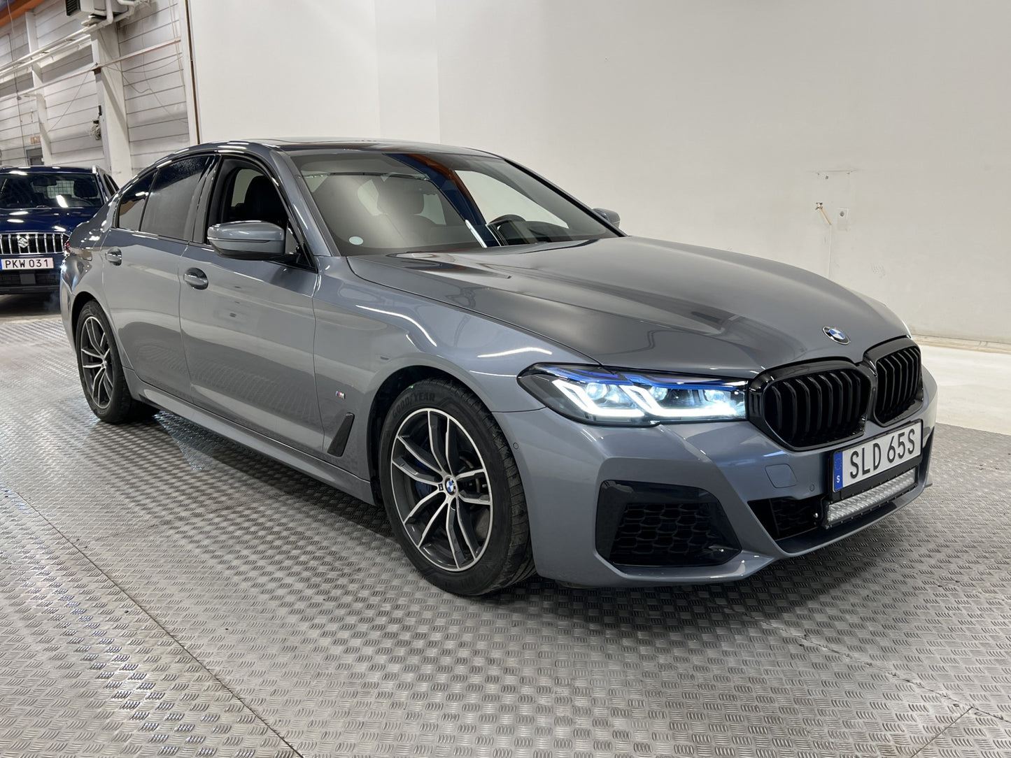 BMW 530d xDrive M Sport Värmare 360° H/K Taklucka Laser MOMS