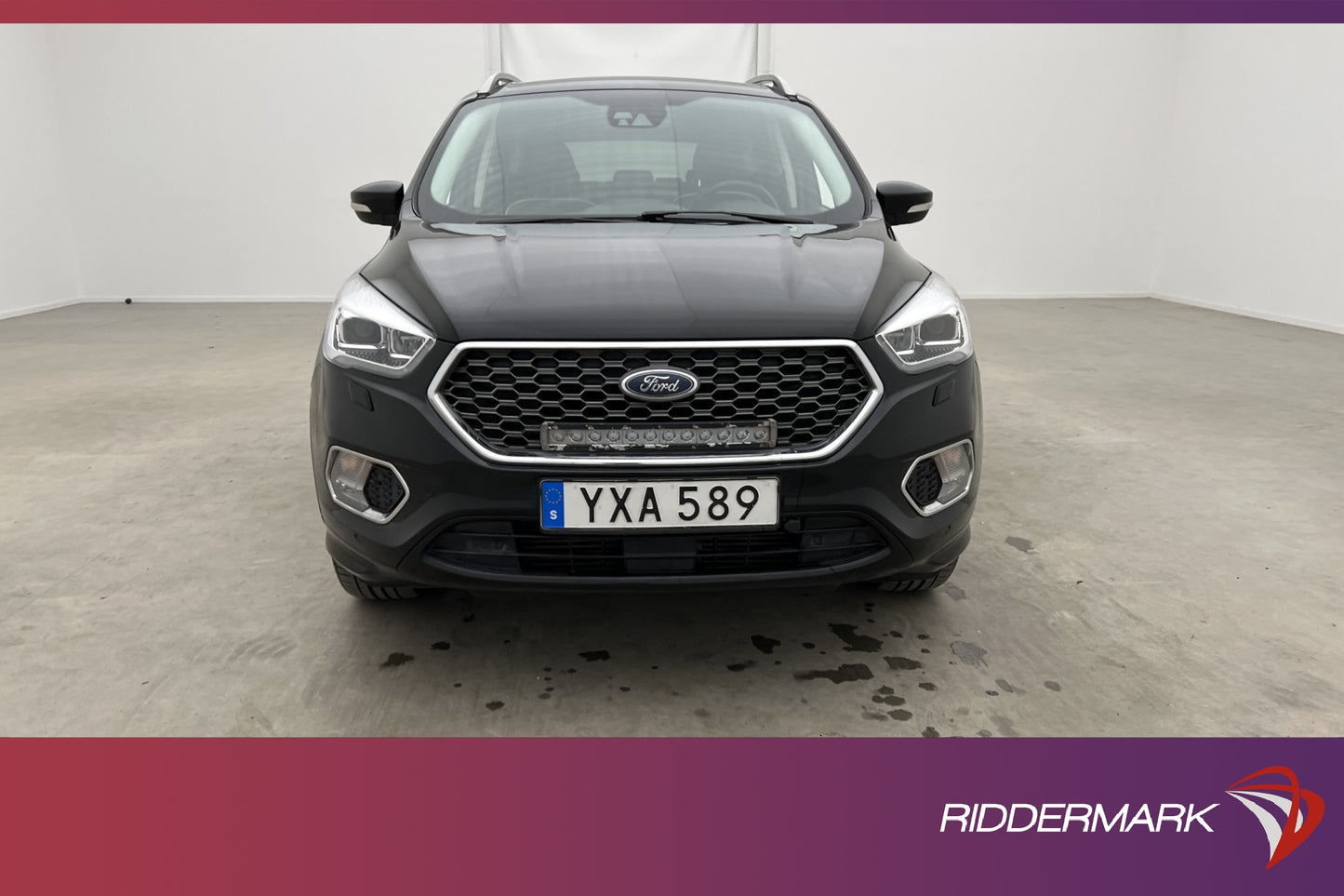 Ford Kuga 2.0 AWD 242hk Vignale Värm Skinn Kamera Navi Drag