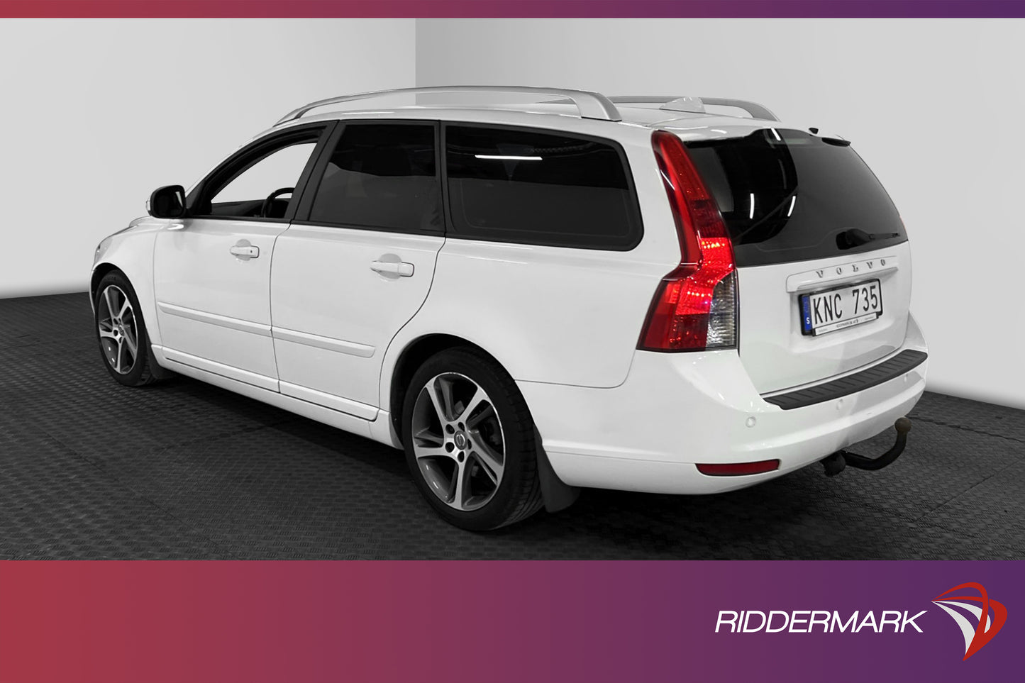 Volvo V50 D2 115hk Momentum D-värm Skinn Drag P-sensorer