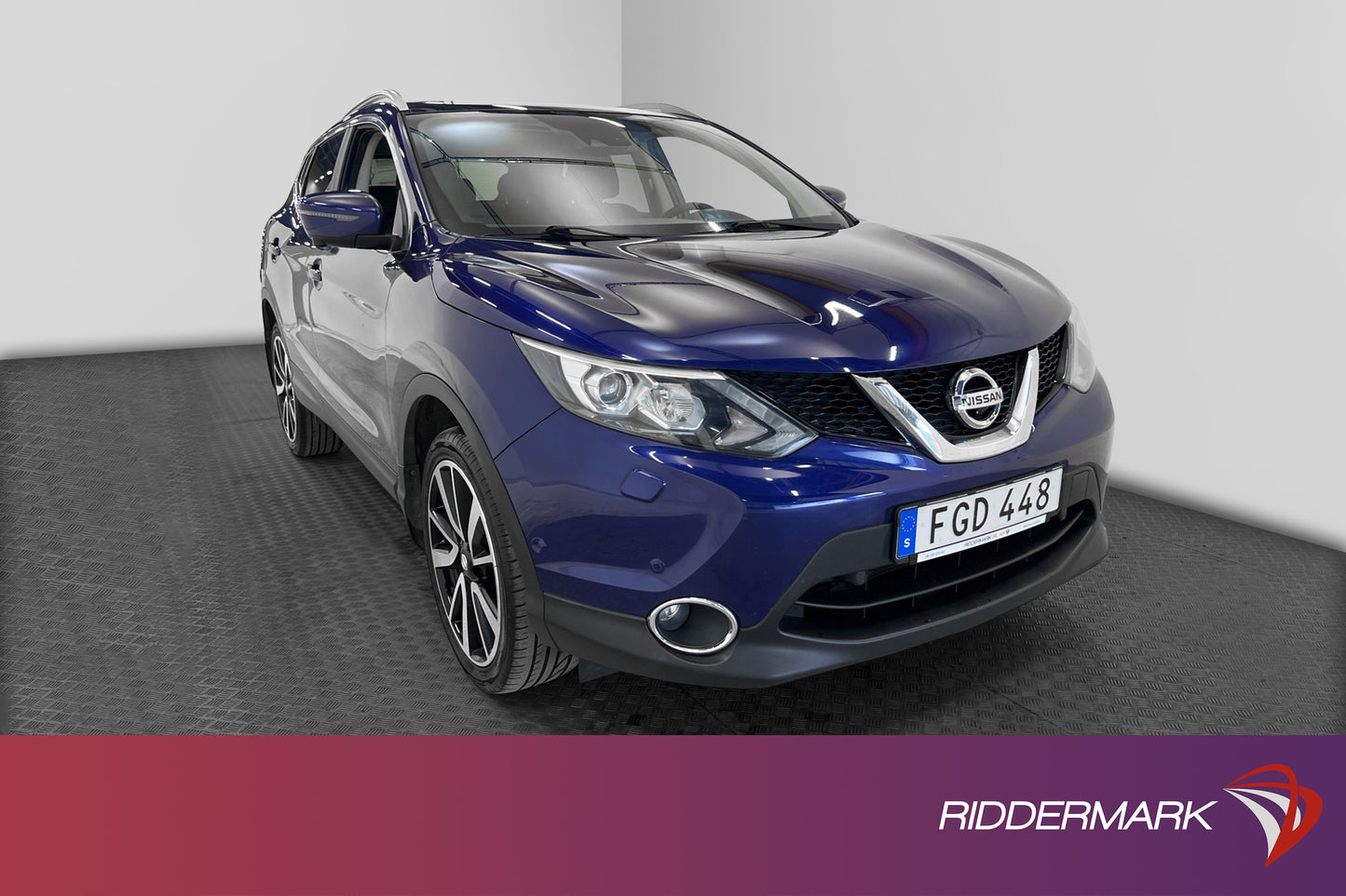 Nissan Qashqai 1.2 DIG-T 115hk Tekna Pano Navi 360 view