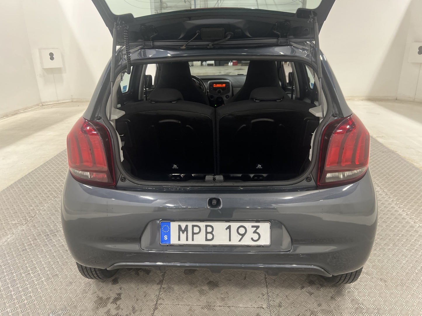 Peugeot 108 1.0 VTi Active 72hk 5-dörrar Nyservad 0,38l/mil