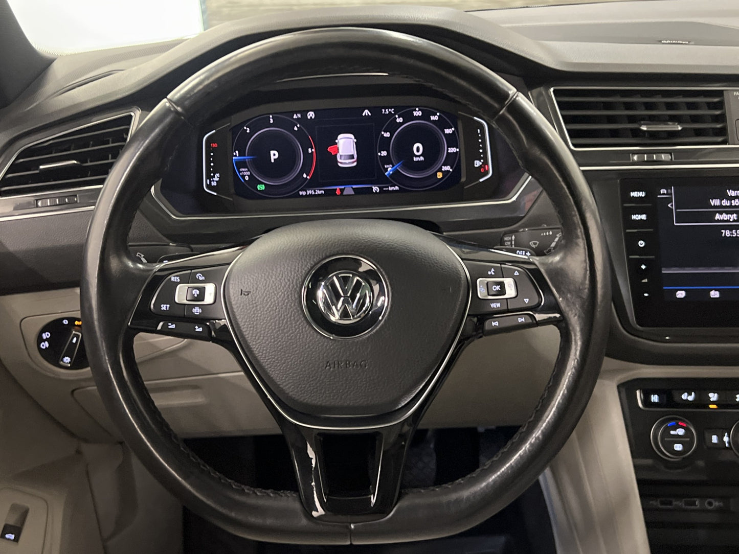 Volkswagen Tiguan Allspace 4M R-Line Cockpit D-Värm Pano