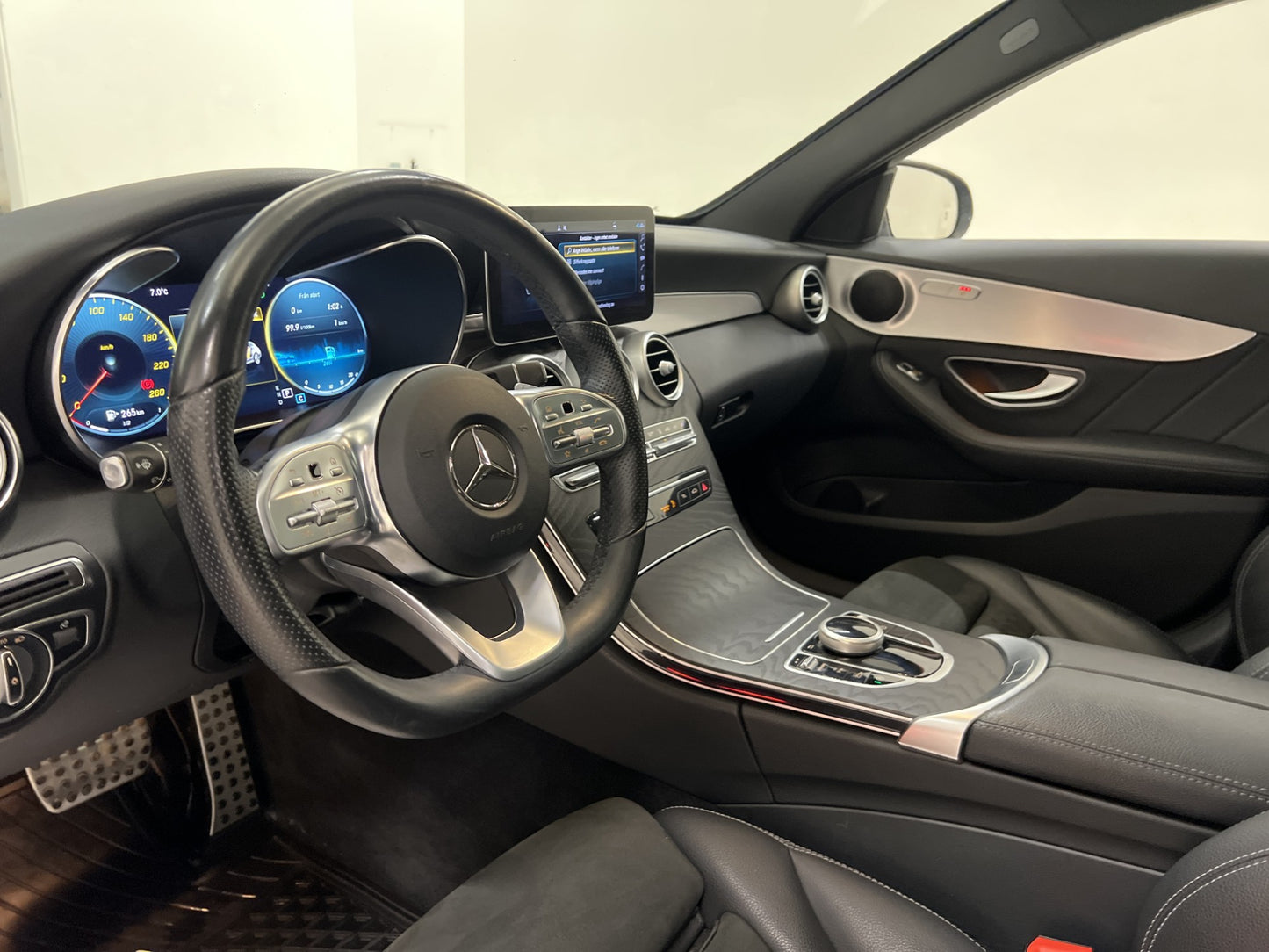 Mercedes-Benz C 200 T d 160hk AMG Cockpit Pano 360° Värmare