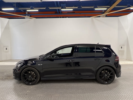 Volkswagen Golf R 300hk 4M Panorama Kamera DynAudio Skinn