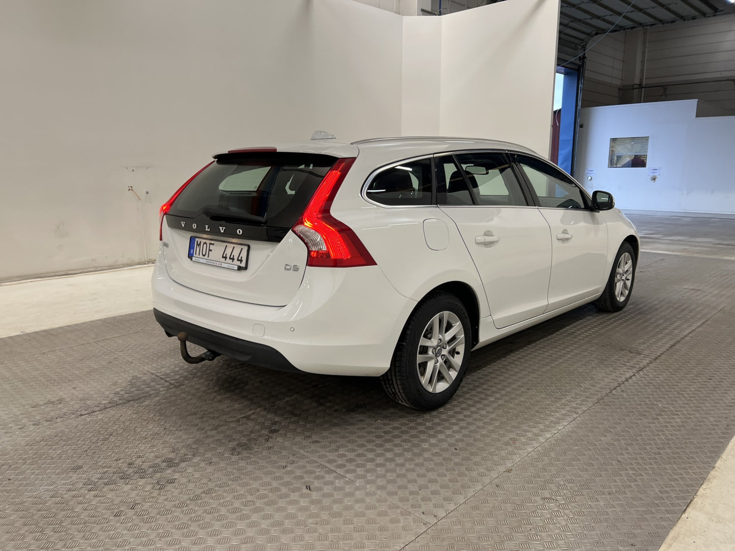 Volvo V60 D3 163hk Summum Värmare P-sensorer Nyservad Drag