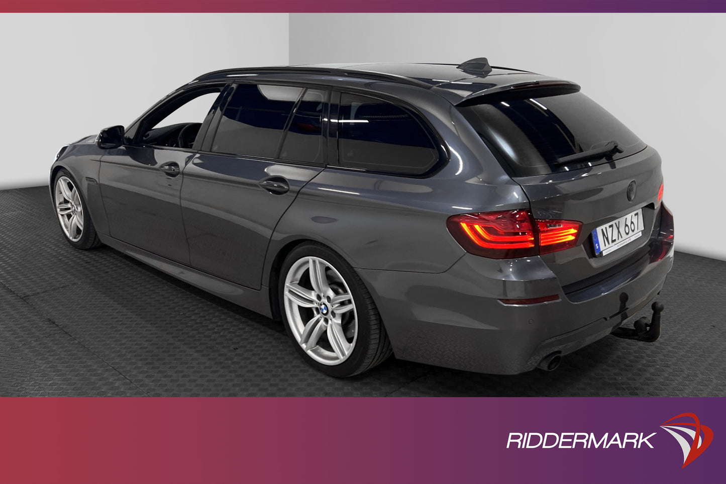 BMW 535d xDrive Touring 313hk M Sport Navi HUD H/K Pano