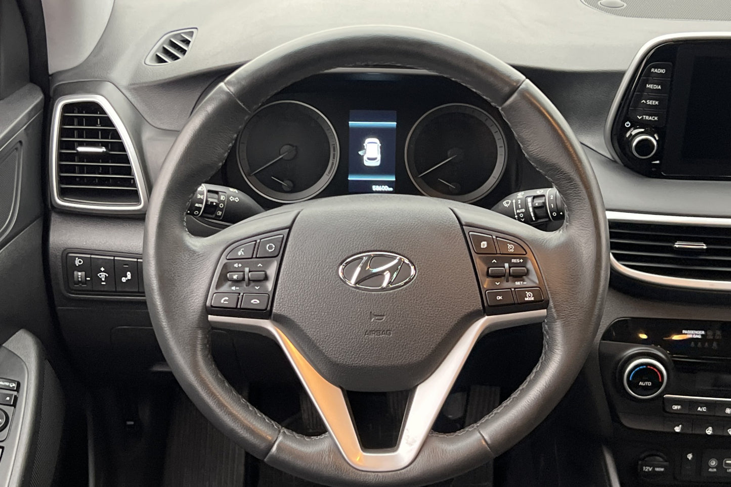 Hyundai Tucson CRDI 116 hk Trend Kamera Navi Keyless Drag