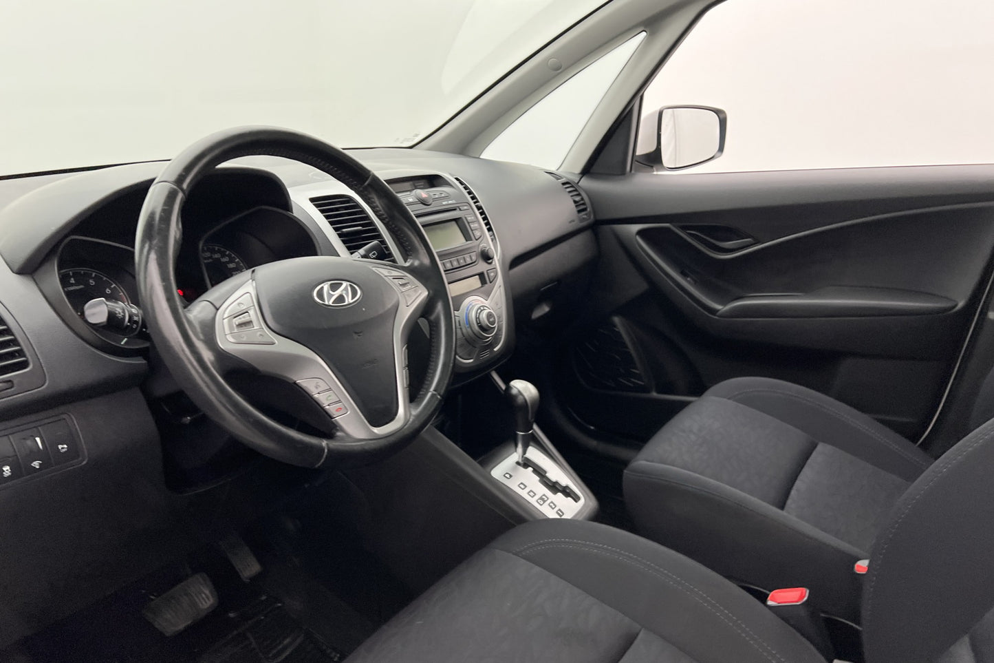 Hyundai ix20 125hk ComfortPlus Två-Brukare Panorama Sensorer