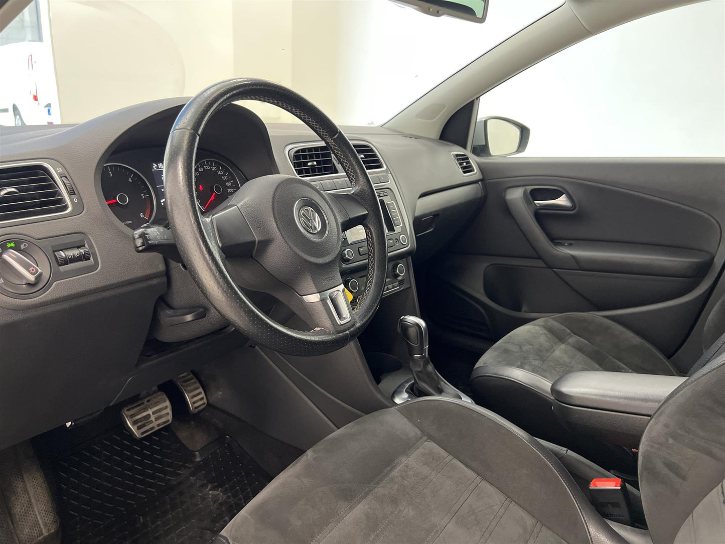 Volkswagen Polo Cross 1.6 TDI Skinn/Alcantara Kamrem bytt