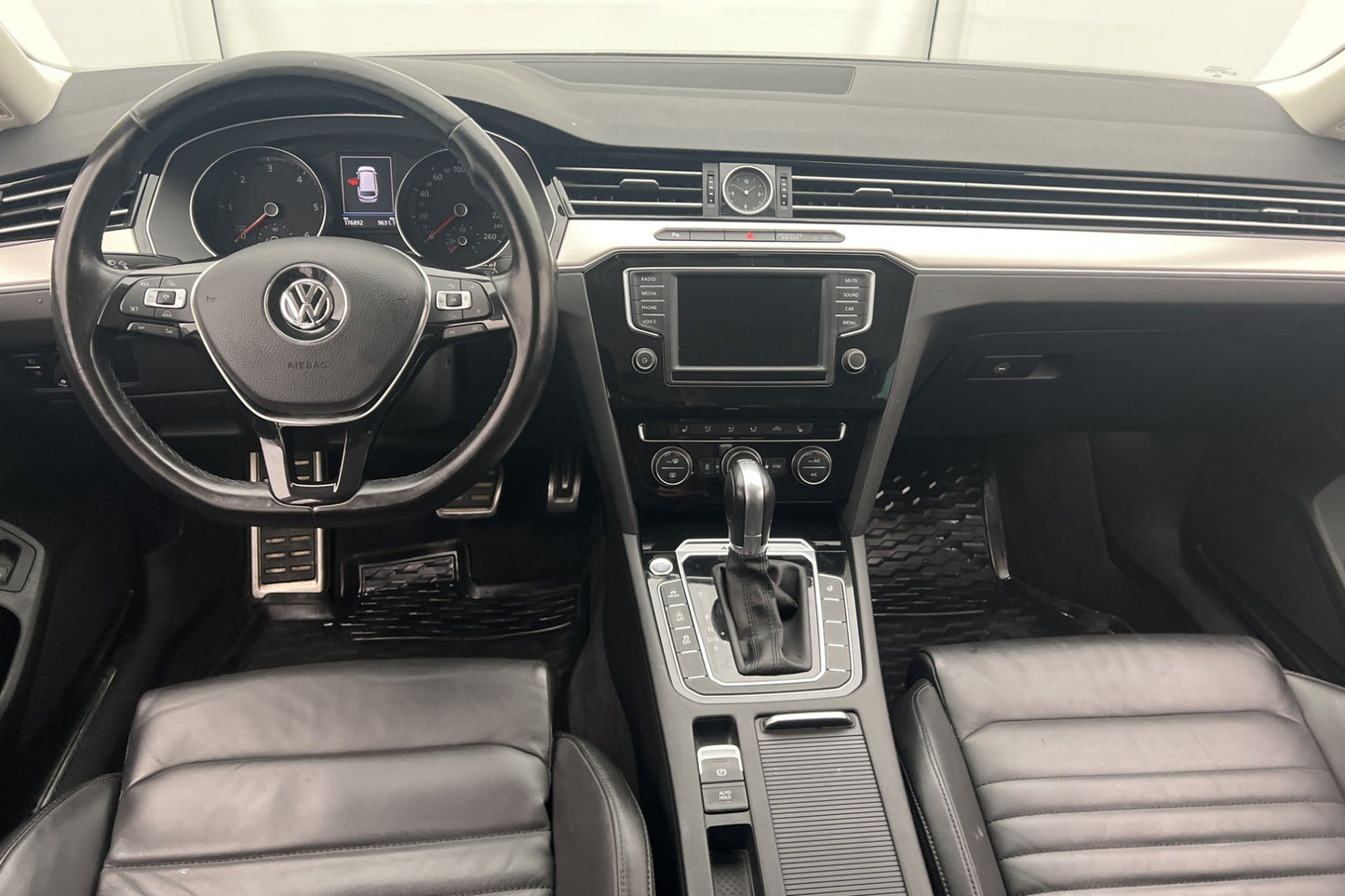 Volkswagen Passat Alltrack TDI 4M 190hk Executive Värm Drag