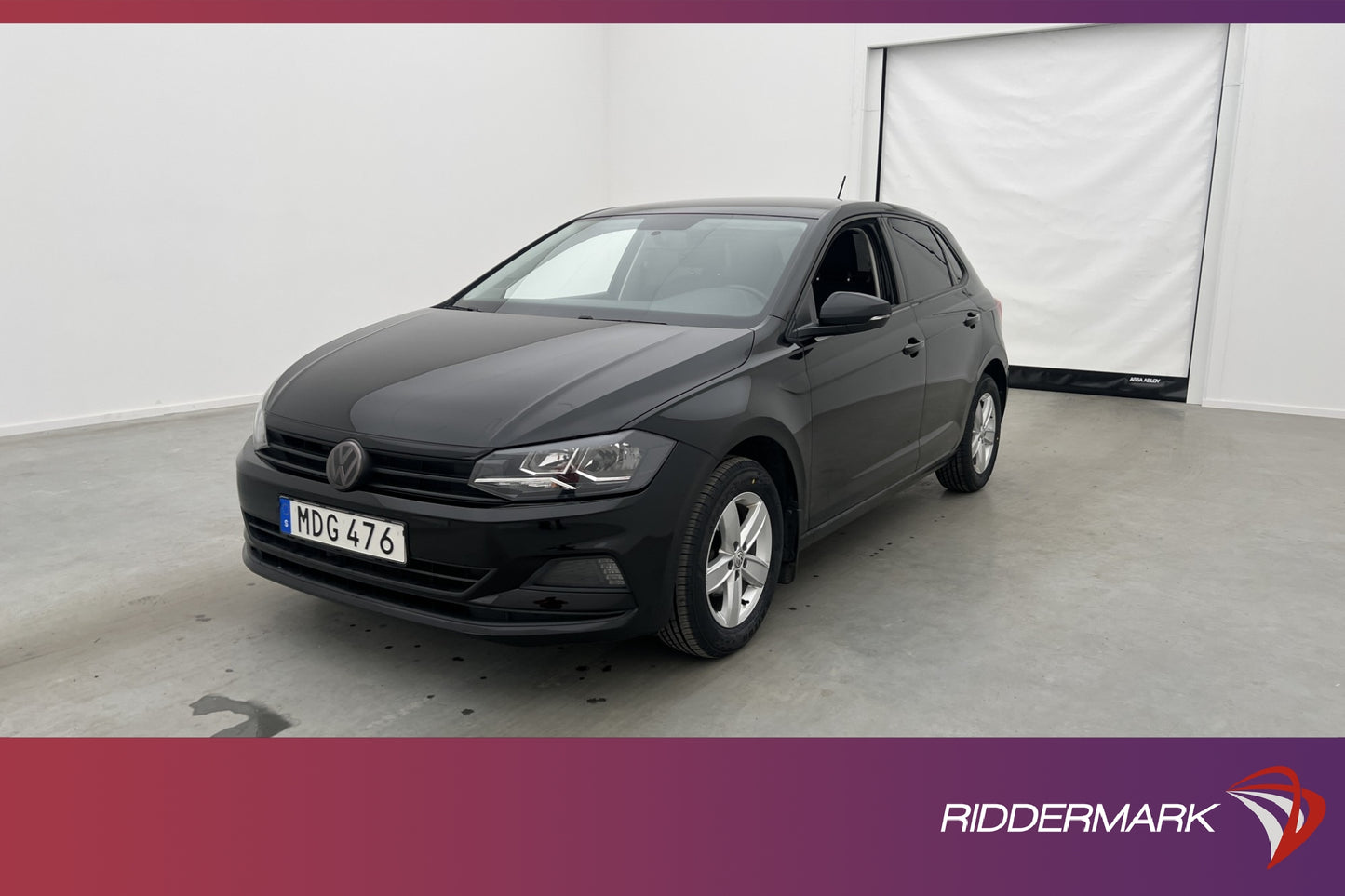 Volkswagen Polo 1.0 TSI 95hk Svart-optik Bluetooth Välservad