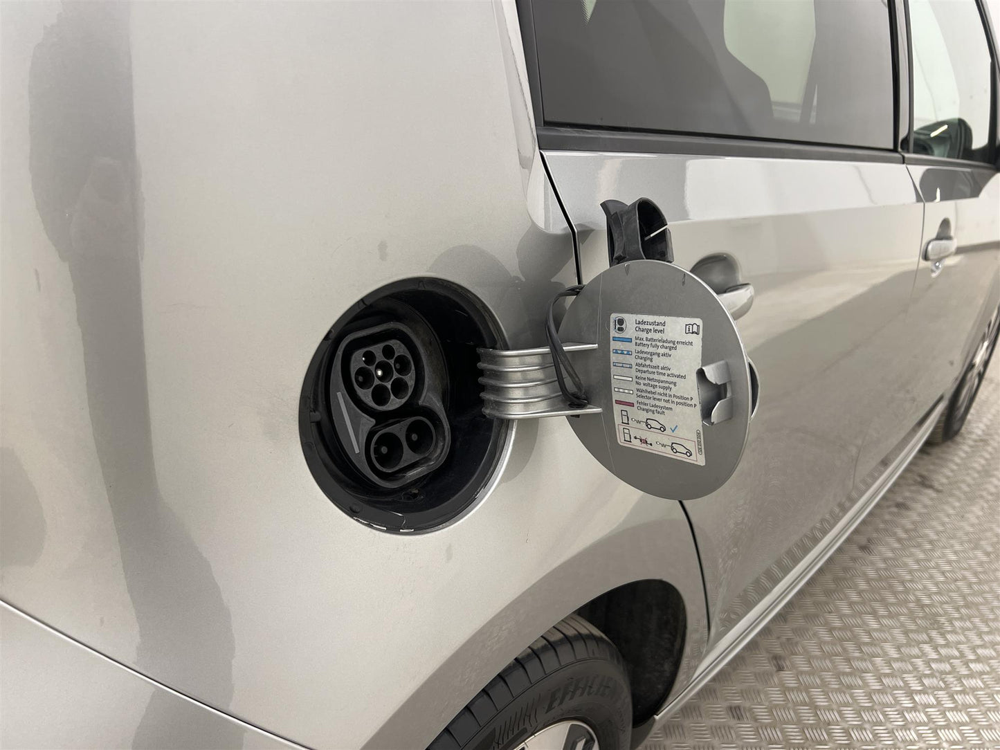 Volkswagen e-up 18.7 kWh 82hk Navi Parkeringssensorer