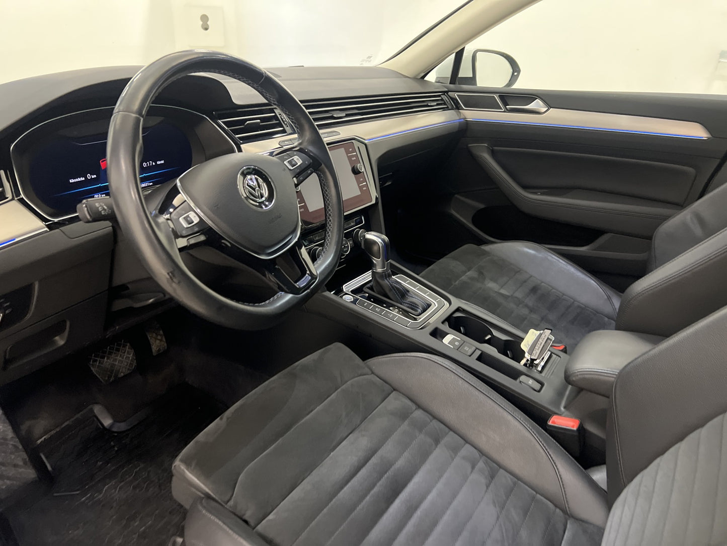 Volkswagen Passat GTE 218hk Cockpit Värmare Kamera Drag