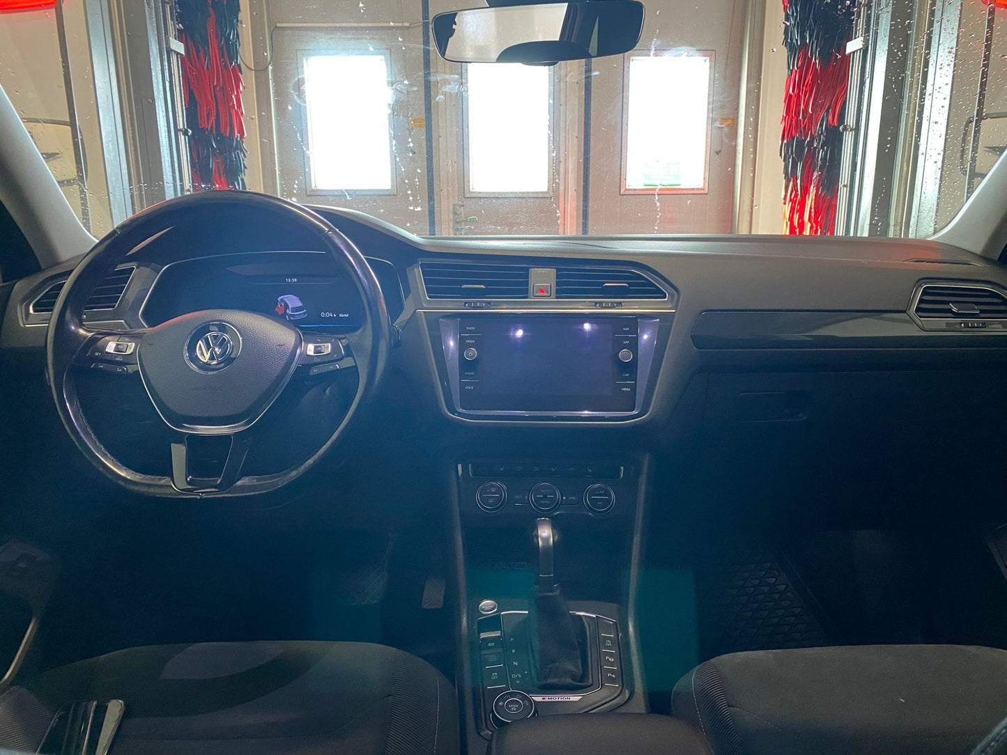 Volkswagen Tiguan Allspace TDI 4M 190hk 7-sits Cockpit Drag