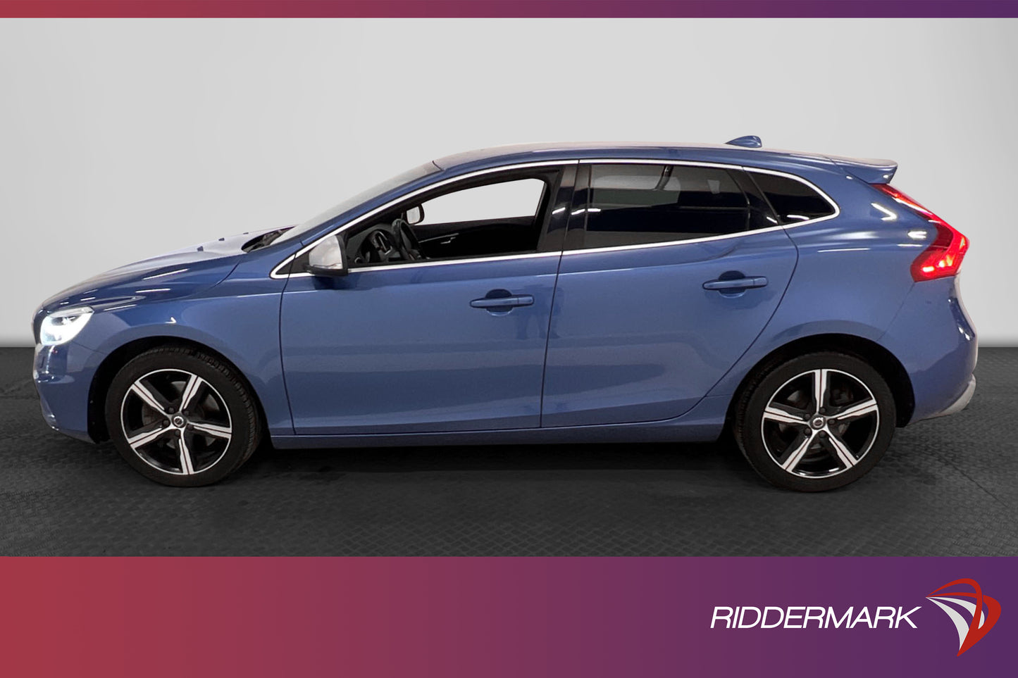 Volvo V40 D4 190hk R-Design VOC Värmare Drag Välservad