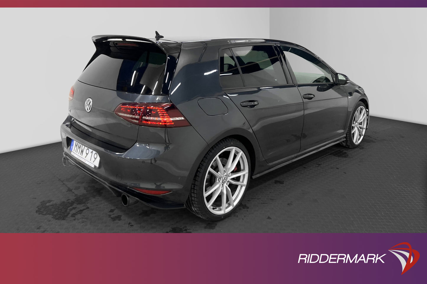 Volkswagen Golf GTI Clubsport 265hk Skalstolar Dynaudio