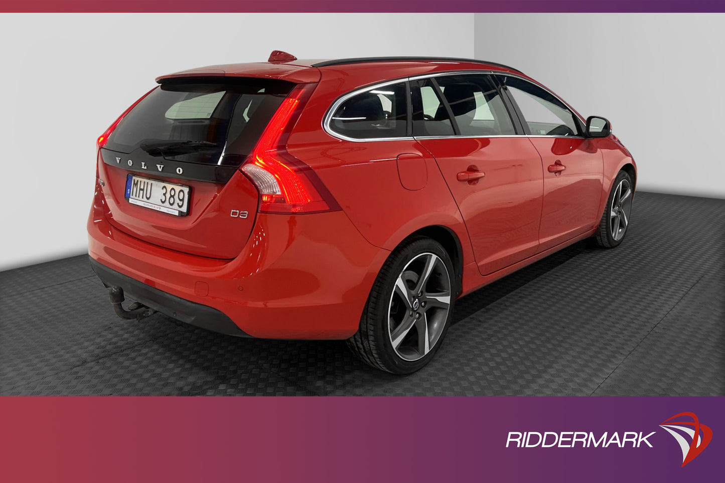 Volvo V60 D3 Momentum T-Lucka D-Värm Navi Drag VOC