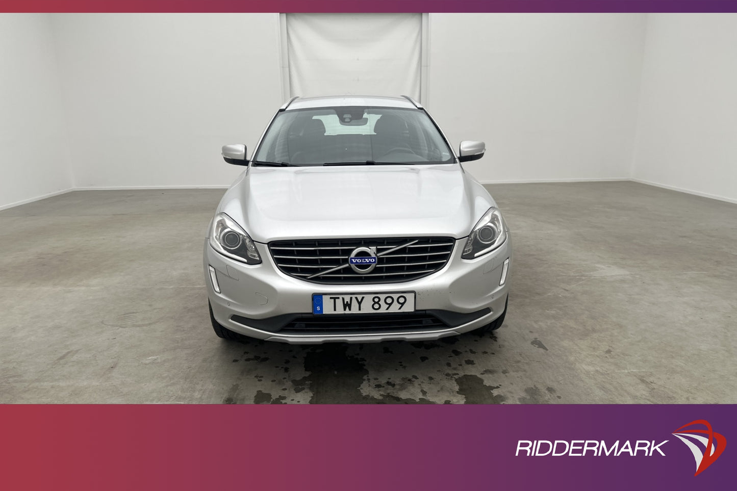 Volvo XC60 D4 AWD Summum VOC Värm Sensorer Navi Keyless Drag