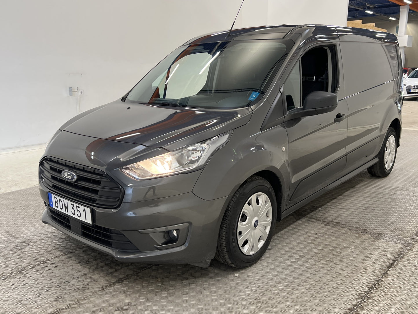 Ford Transit Connect LWB 100hk Värmare Drag B-Kamera Moms