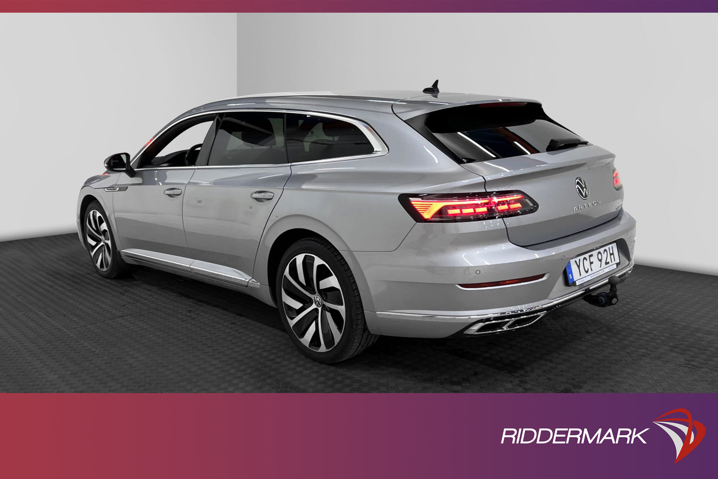 Volkswagen Arteon eHybrid 218hk R-Line Pvärmare Drag MOMS