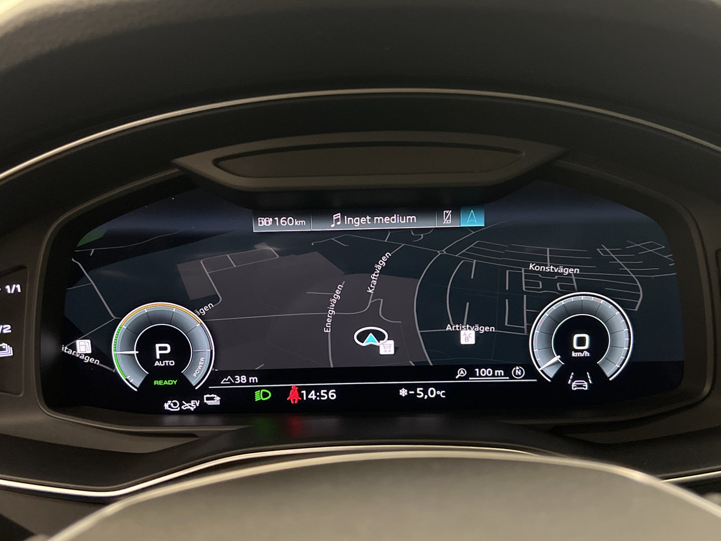 Audi A6 Sedan 55 TFSI e Q 367hk S-Line Cockpit Matrix Drag