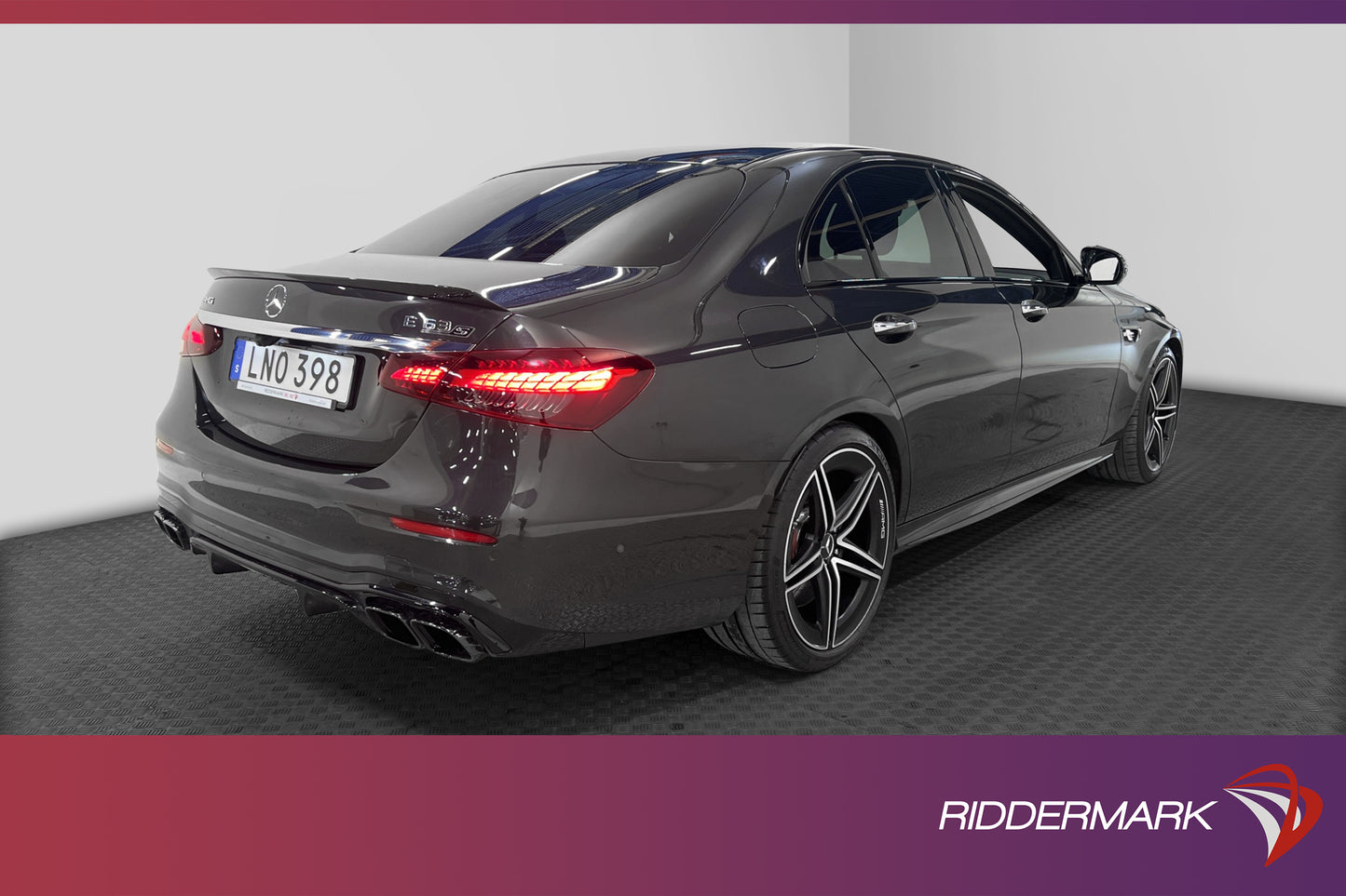 Mercedes-Benz E 63 S AMG 4M 612hk HUD Pano / SE SPEC  MOMS