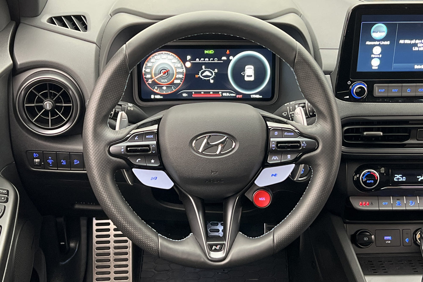 Hyundai Kona N 280hk Cockpit Krell Kamera Navi HUD Elstolar