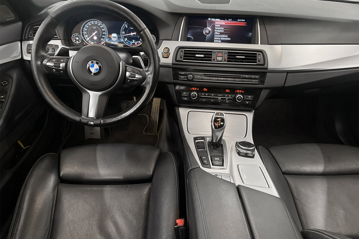 BMW 535d xDrive 313hk Innovation D-Värm Pano H/K Navi Drag