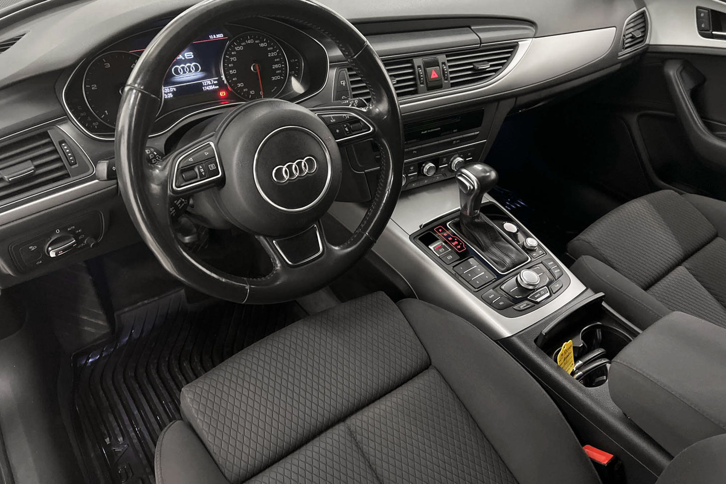 Audi A6 Avant 2.0 TDI DPF 177hk Proline Drag P-sens Välserv