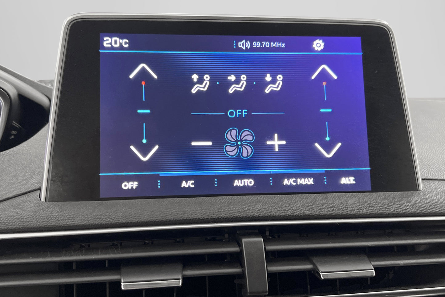 Peugeot 3008 1.2 PureTech 130hk Active Cockpit Välservad