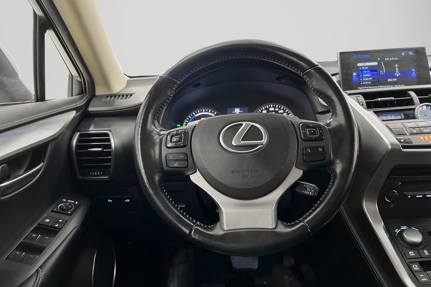 Lexus NX 300h 2.5 AWD 197hk Comfort Kamera Skinn Välservad