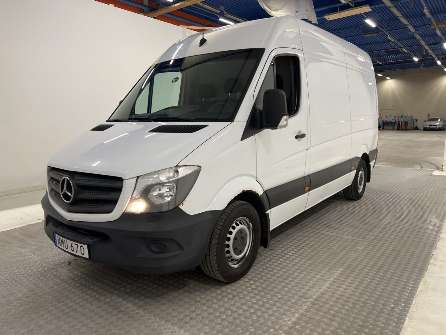 Mercedes-Benz Sprinter L2H2 316CDI Värmare 3-Sits 1-Ägare