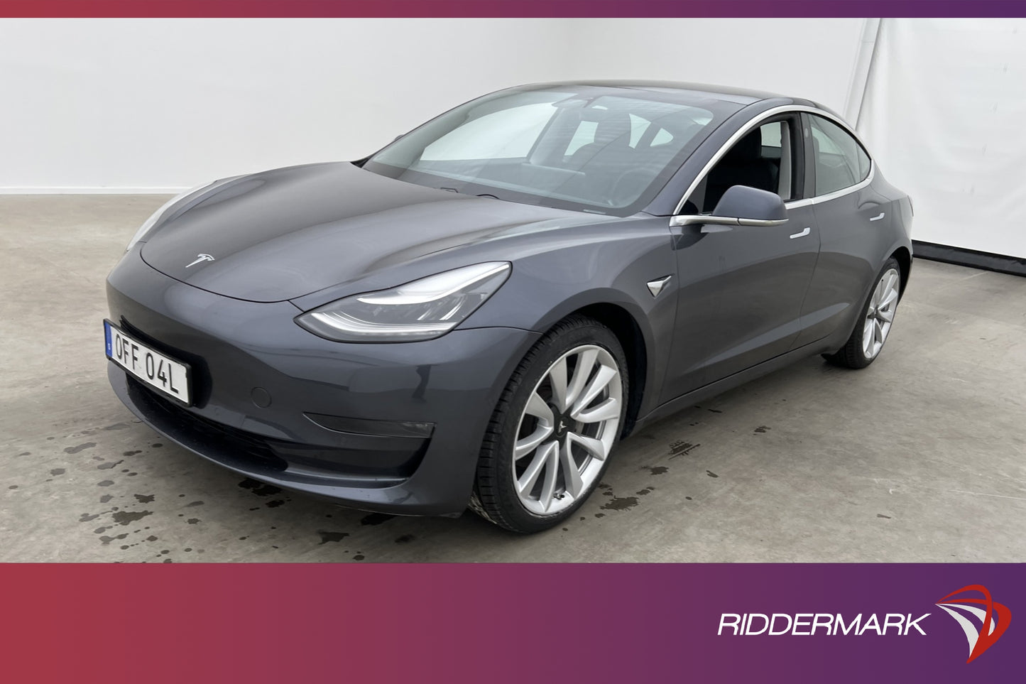 Tesla Model 3 Long Range AWD 440hk En-brukare Sv.Såld MOMS