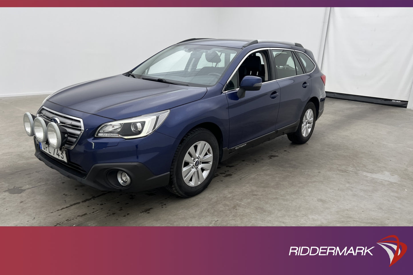 Subaru Outback 2.0 150hk 4WD B-Kamera M-Värm Drag Nyservad