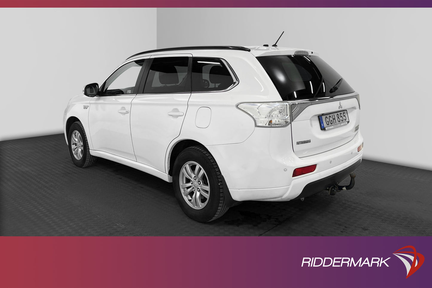 Mitsubishi Outlander P-HEV 2.0 Hybrid 4WD Business B-kam GPS