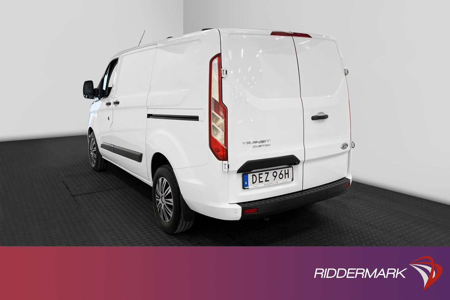 Ford Transit Custom 2.0 Aut Värmare SYNC3 2x-Dörrar Moms