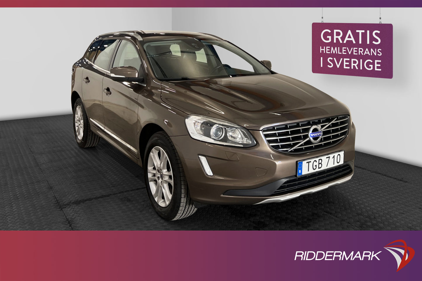 Volvo XC60 D5 215hk AWD Summum Pano D-Värm VOC B-Kamera