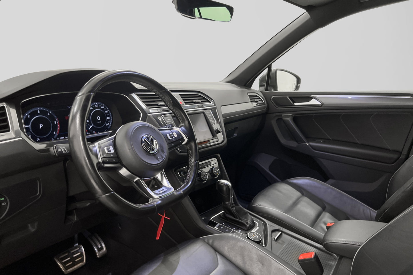 Volkswagen Tiguan TDI 4M R-Line Cockpit Skinn PDC Carplay