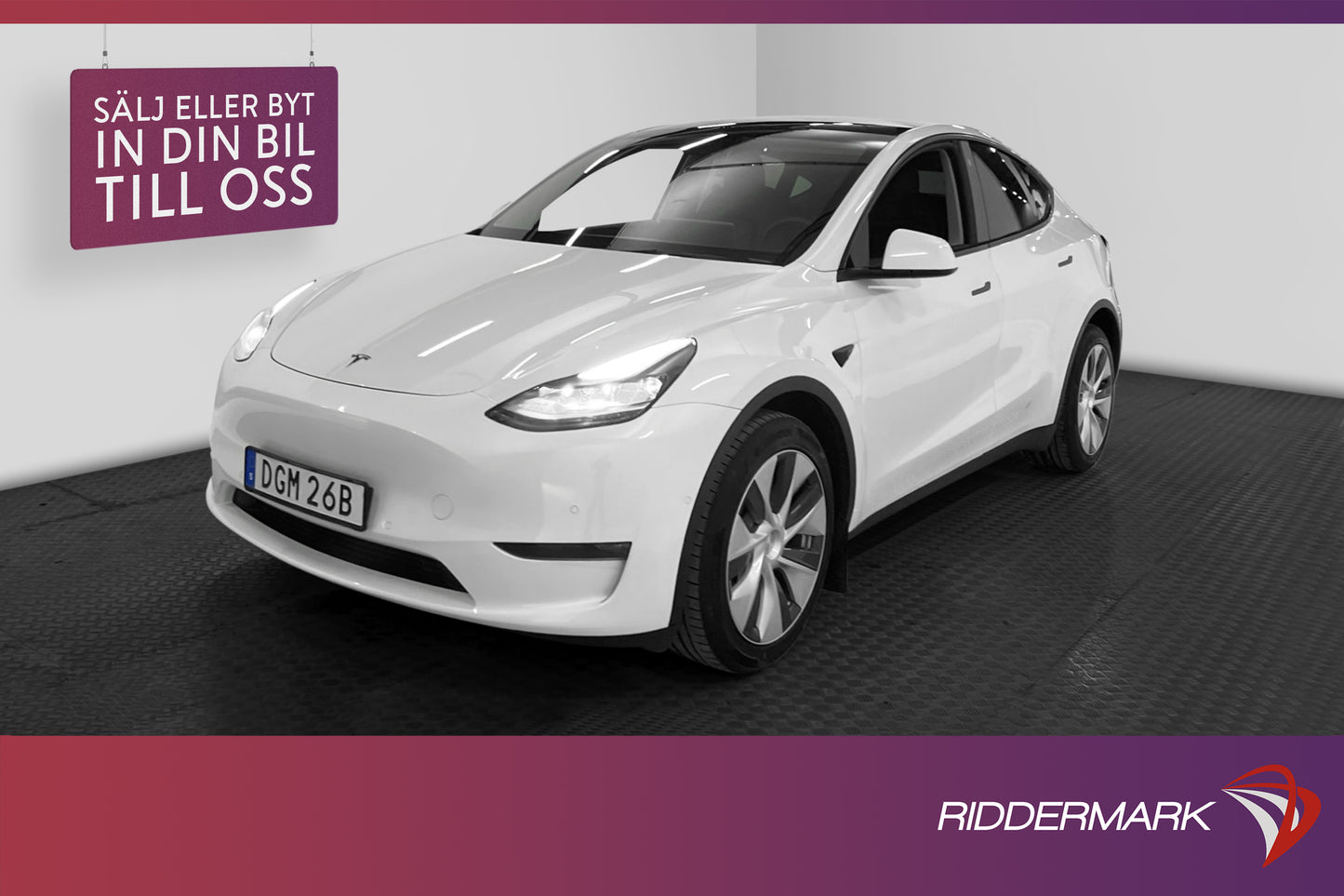 Tesla Model Y Long Range AWD 345hk Svensksåld Autopilot