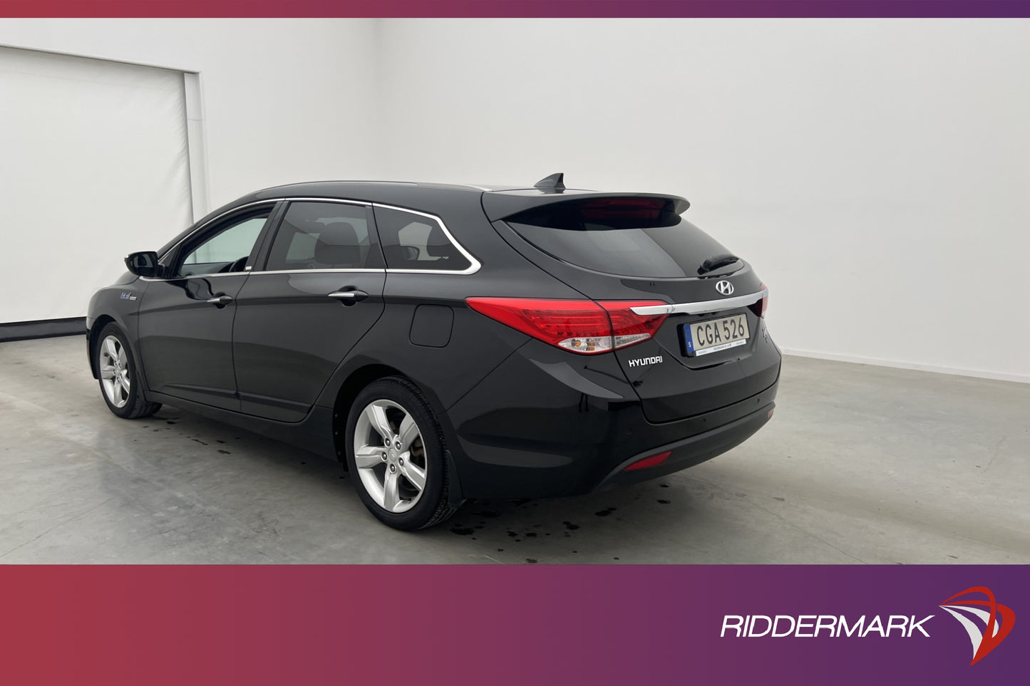 Hyundai i40 cw CRDi 136hk Premium Kamera Skinn Navi Välserv