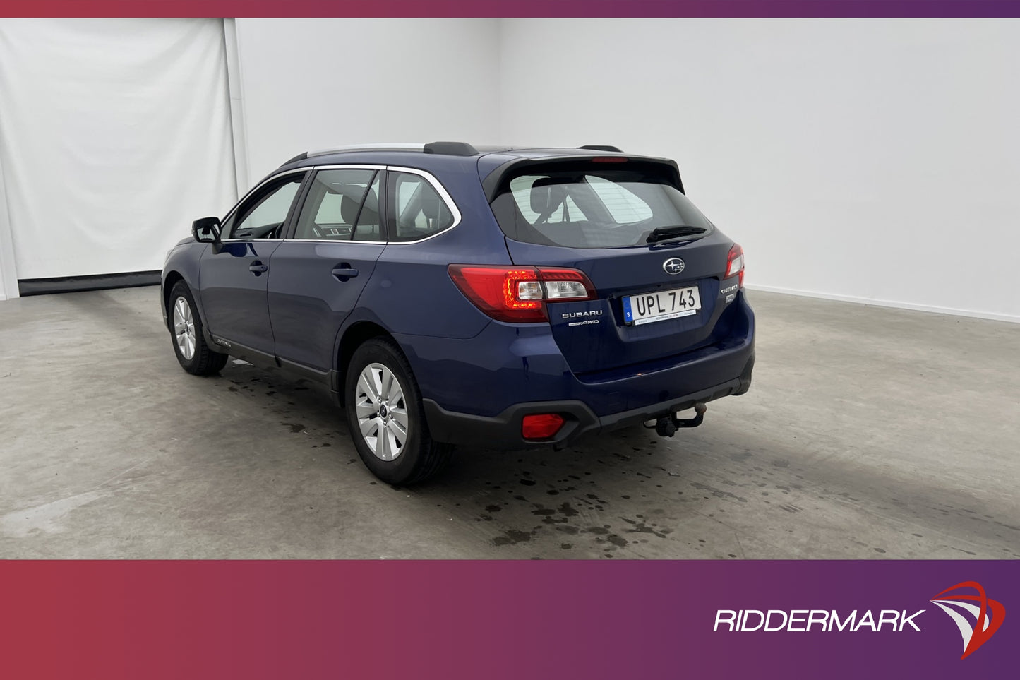 Subaru Outback 2.0 150hk 4WD B-Kamera M-Värm Drag Nyservad