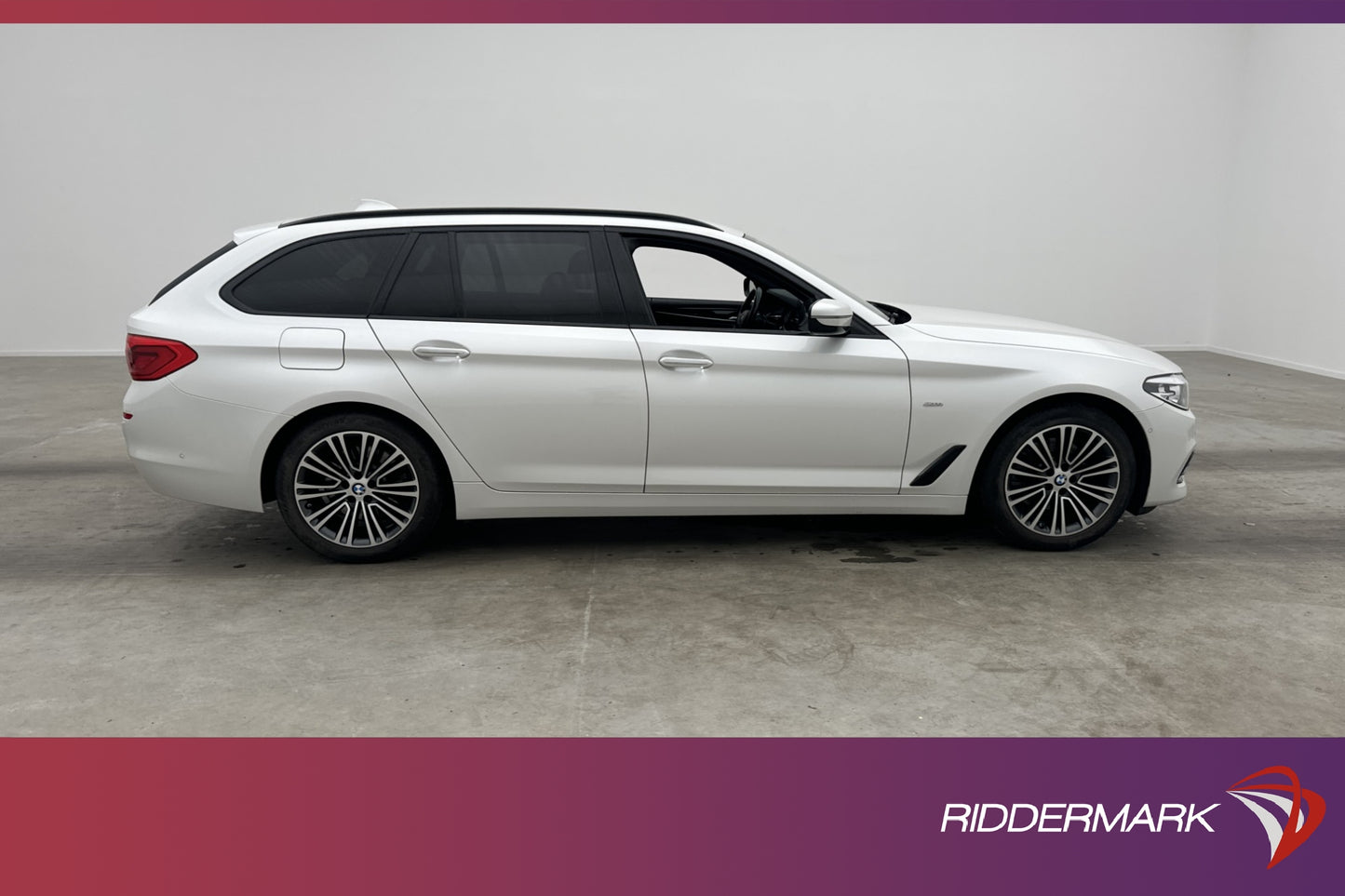 BMW 520 d xDrive Touring 190hk Sport line HiFi Kamera Drag