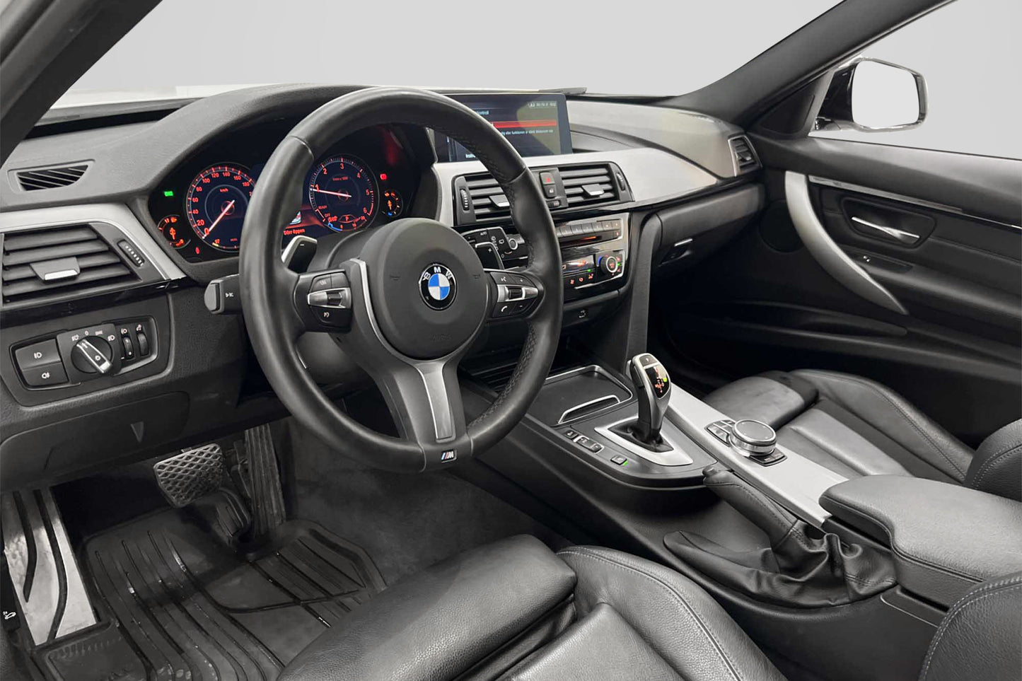 BMW 320d xDrive 190hk M-Sport Kamera Cockpit Drag Navi Skinn