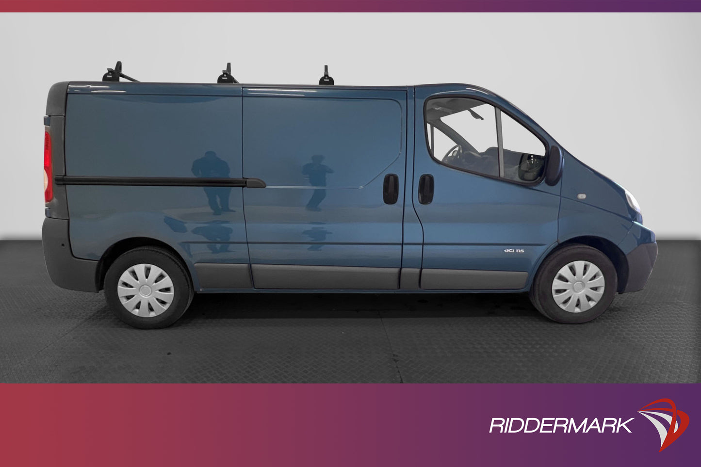 Renault Trafic Lång 114hk Automat Värmare Dragkrok 1-Ägare