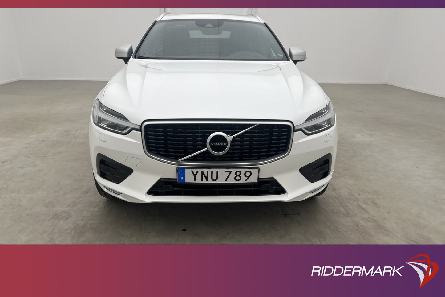 Volvo XC60 T5 AWD 254hk R-Design VOC Värm Pano Kamera Drag